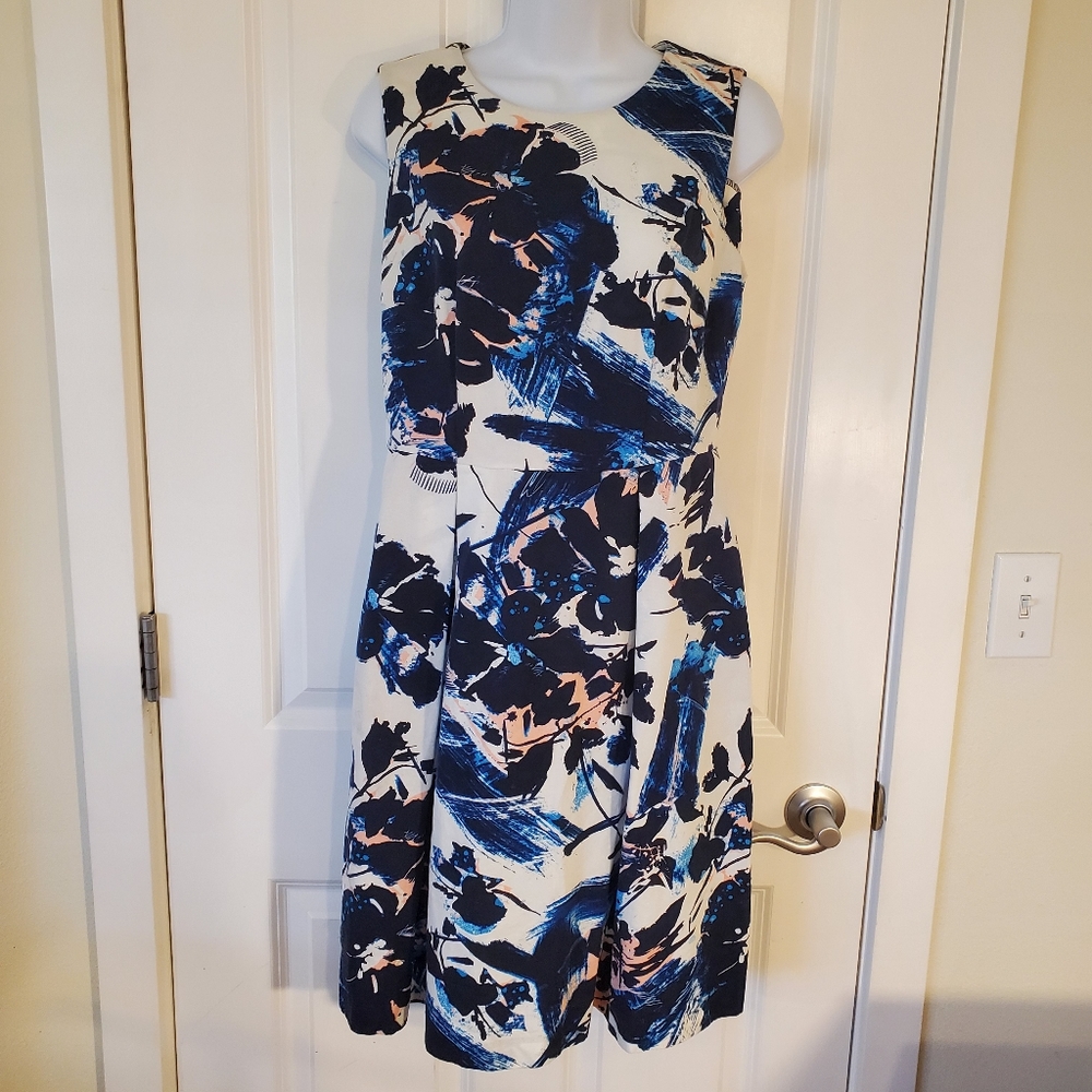 ✅️ Adrianna Papell Abstract Floral Dress